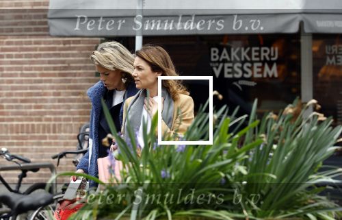 Amsterdam 11 april 2024
Prinses Aimee aan het winkelen met vriendinnen  in Amsterdam Zuid.