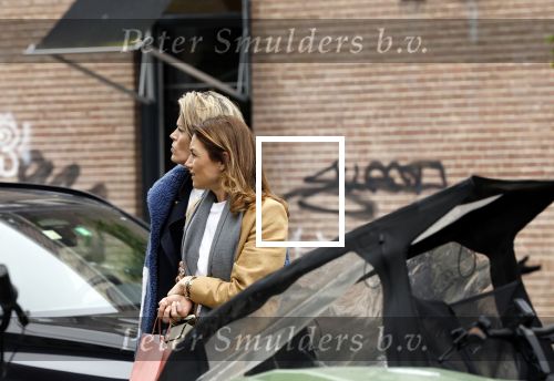 Amsterdam 11 april 2024
Prinses Aimee aan het winkelen met vriendinnen  in Amsterdam Zuid.