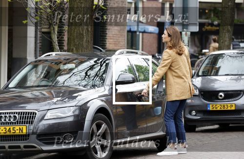 Amsterdam 11 april 2024
Prinses Aimee aan het winkelen met vriendinnen  in Amsterdam Zuid.