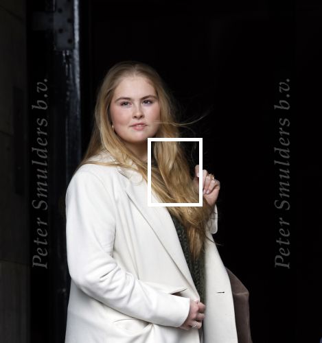 Amsterdam 17 april 2024
Staatsbezoek Nederland - Spanje met Koning Willem Alexander Koningin Maxima Koning Filipe en Koningin Letizia van Spanje aan Nederland . Prinses Amalia arriveert met haar auto bij het paleis . Ze heeft een tas bij met een slotje erop.
