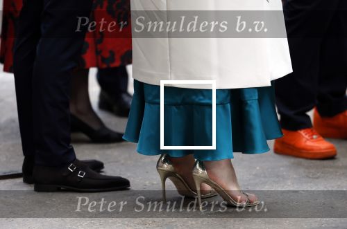 Amsterdam 18 april 2024
Contraprestatie
Koning Felipe en Koningin Letizia bieden het Koninklijk Paar een receptie aan in Museum STRAAT in Amsterdam. Hierbij is ook de Prinses van Oranje aanwezig. Tijdens de receptie openen de Koninklijke Paren een expositie van tien Spaanse en Nederlandse muurschilders. De tentoonstelling is tot en met 2 juni te bezoeken. Na de receptie neemt het Koninklijk Paar afscheid van de Spaanse Koning en Koningin. Aanwezig Koning Felipe Koningin Letizia Koning Willem Alexnader Koningin Maxima Prinses Amalia Prinses Margriet en Mr Pieter v Vollenhoven.