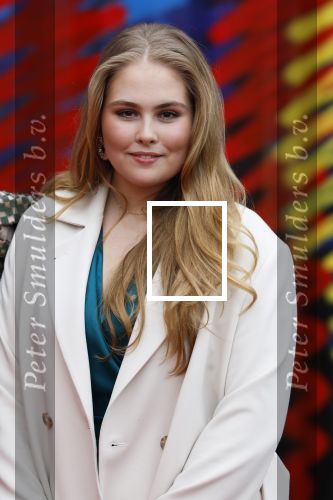 Amsterdam 18 april 2024
Contraprestatie
Koning Felipe en Koningin Letizia bieden het Koninklijk Paar een receptie aan in Museum STRAAT in Amsterdam. Hierbij is ook de Prinses van Oranje aanwezig. Tijdens de receptie openen de Koninklijke Paren een expositie van tien Spaanse en Nederlandse muurschilders. De tentoonstelling is tot en met 2 juni te bezoeken. Na de receptie neemt het Koninklijk Paar afscheid van de Spaanse Koning en Koningin. Aanwezig Koning Felipe Koningin Letizia Koning Willem Alexnader Koningin Maxima Prinses Amalia Prinses Margriet en Mr Pieter v Vollenhoven.