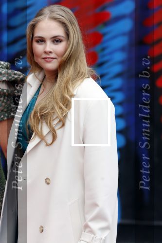 Amsterdam 18 april 2024
Contraprestatie
Koning Felipe en Koningin Letizia bieden het Koninklijk Paar een receptie aan in Museum STRAAT in Amsterdam. Hierbij is ook de Prinses van Oranje aanwezig. Tijdens de receptie openen de Koninklijke Paren een expositie van tien Spaanse en Nederlandse muurschilders. De tentoonstelling is tot en met 2 juni te bezoeken. Na de receptie neemt het Koninklijk Paar afscheid van de Spaanse Koning en Koningin. Aanwezig Koning Felipe Koningin Letizia Koning Willem Alexnader Koningin Maxima Prinses Amalia Prinses Margriet en Mr Pieter v Vollenhoven.