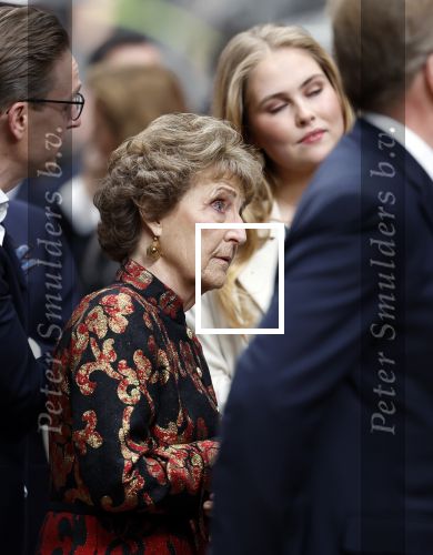 Amsterdam 18 april 2024
Contraprestatie
Koning Felipe en Koningin Letizia bieden het Koninklijk Paar een receptie aan in Museum STRAAT in Amsterdam. Hierbij is ook de Prinses van Oranje aanwezig. Tijdens de receptie openen de Koninklijke Paren een expositie van tien Spaanse en Nederlandse muurschilders. De tentoonstelling is tot en met 2 juni te bezoeken. Na de receptie neemt het Koninklijk Paar afscheid van de Spaanse Koning en Koningin. Aanwezig Koning Felipe Koningin Letizia Koning Willem Alexnader Koningin Maxima Prinses Amalia Prinses Margriet en Mr Pieter v Vollenhoven.