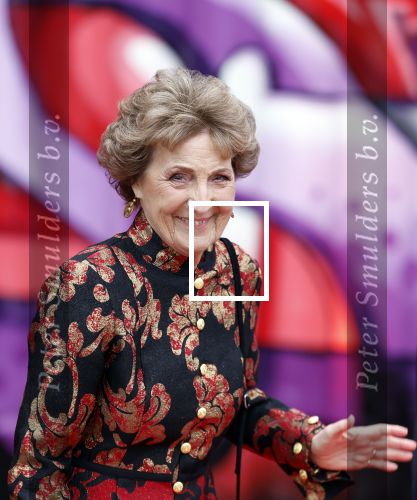Amsterdam 18 april 2024
Contraprestatie
Koning Felipe en Koningin Letizia bieden het Koninklijk Paar een receptie aan in Museum STRAAT in Amsterdam. Hierbij is ook de Prinses van Oranje aanwezig. Tijdens de receptie openen de Koninklijke Paren een expositie van tien Spaanse en Nederlandse muurschilders. De tentoonstelling is tot en met 2 juni te bezoeken. Na de receptie neemt het Koninklijk Paar afscheid van de Spaanse Koning en Koningin. Aanwezig Koning Felipe Koningin Letizia Koning Willem Alexnader Koningin Maxima Prinses Amalia Prinses Margriet en Mr Pieter v Vollenhoven.