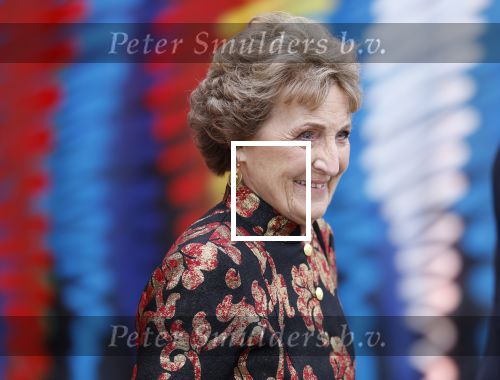 Amsterdam 18 april 2024
Contraprestatie
Koning Felipe en Koningin Letizia bieden het Koninklijk Paar een receptie aan in Museum STRAAT in Amsterdam. Hierbij is ook de Prinses van Oranje aanwezig. Tijdens de receptie openen de Koninklijke Paren een expositie van tien Spaanse en Nederlandse muurschilders. De tentoonstelling is tot en met 2 juni te bezoeken. Na de receptie neemt het Koninklijk Paar afscheid van de Spaanse Koning en Koningin. Aanwezig Koning Felipe Koningin Letizia Koning Willem Alexnader Koningin Maxima Prinses Amalia Prinses Margriet en Mr Pieter v Vollenhoven.