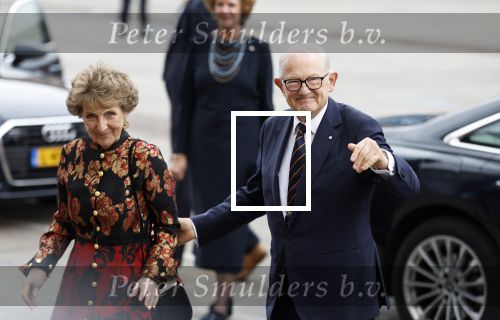 Amsterdam 18 april 2024
Contraprestatie
Koning Felipe en Koningin Letizia bieden het Koninklijk Paar een receptie aan in Museum STRAAT in Amsterdam. Hierbij is ook de Prinses van Oranje aanwezig. Tijdens de receptie openen de Koninklijke Paren een expositie van tien Spaanse en Nederlandse muurschilders. De tentoonstelling is tot en met 2 juni te bezoeken. Na de receptie neemt het Koninklijk Paar afscheid van de Spaanse Koning en Koningin. Aanwezig Koning Felipe Koningin Letizia Koning Willem Alexnader Koningin Maxima Prinses Amalia Prinses Margriet en Mr Pieter v Vollenhoven.