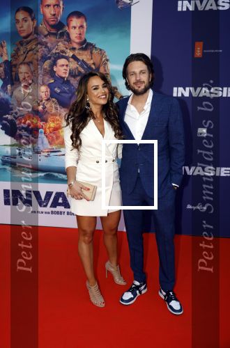 Amsterdam 8 april 2024
Premiere Invasie in Pathe Arena met oa Tarikh Jansen Ortal Vriend Raymond Thiry Gijs Scholten v Aschat Jasha Rudge Gijs Blom Fedja v Huet . Bobby Boermans is de regisseur. Renze Klamer kwam met Isabelle v d Boomen