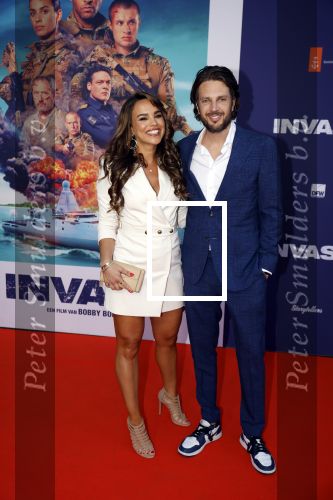 Amsterdam 8 april 2024
Premiere Invasie in Pathe Arena met oa Tarikh Jansen Ortal Vriend Raymond Thiry Gijs Scholten v Aschat Jasha Rudge Gijs Blom Fedja v Huet . Bobby Boermans is de regisseur. Renze Klamer kwam met Isabelle v d Boomen