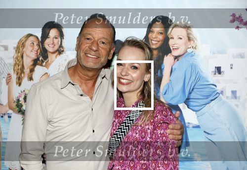 Amsterdam 3 april 2024
Amsterdamse premiere van Mamma Mia in het DeLaMar theater. Ron Boszhard kwam met zijn dochter