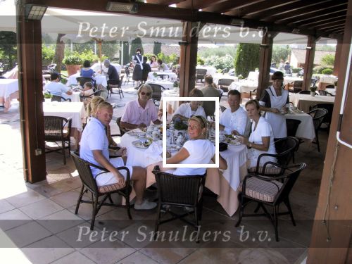 Mas de Torrent 1 juli 2000
laatste ontbijt

PETER SMULDERS BV
