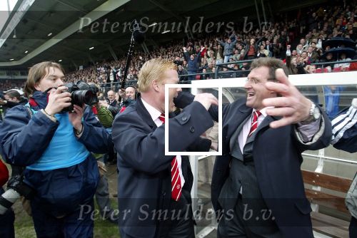 Nijmegen 5 Mei 2002 
NEC-AJAX Kampioenswedstrijd 0-2
28ste landskampioenschap voor Ajax

Ronald koeman en Ruud Krol

PETER SMULDERS BV