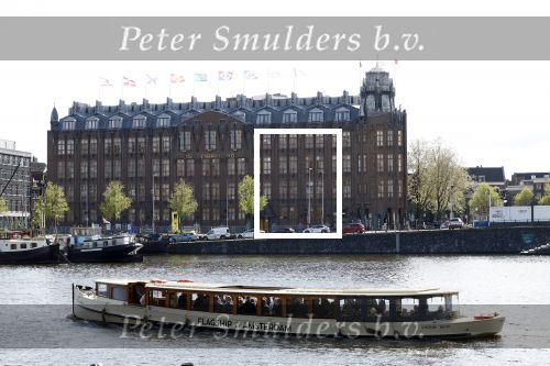 Amsterdam 21 april 2024
Jordy Huisman van Kris Kross Amsterdam viert zijn 40e verjaardag met een boottocht door de grachten van Amsterdam. Salonboot the titanic