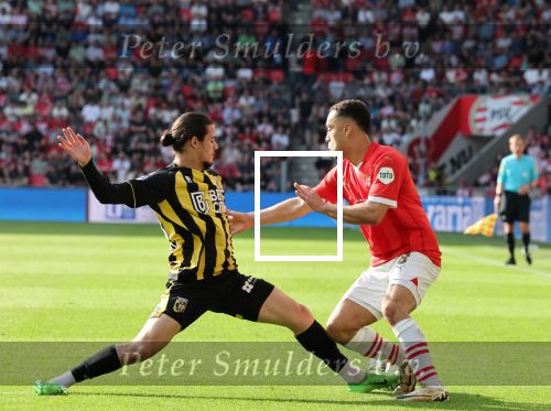 Eindhoven, 13 April 2024
Kompetitiewedstrijd PSV-Vitesse, eindstand 6-0
Sergino Dest