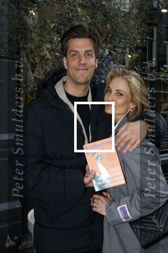 Amsterdam 16 april 2024
Boekpresentatie Kimberley Klaver. Haar 2e boek heet Zuid moeders hebben geen geheimen. Stephanie Klaver en Rob kemps
