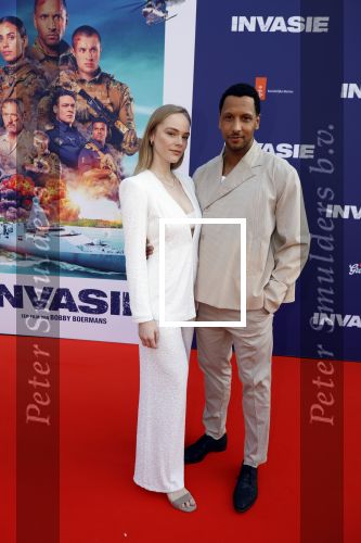 Amsterdam 8 april 2024
Premiere Invasie in Pathe Arena met oa Tarikh Jansen Ortal Vriend Raymond Thiry Gijs Scholten v Aschat Jasha Rudge Gijs Blom Fedja v Huet . Bobby Boermans is de regisseur. Tarikh Janssen zijn vrouw Lonneke Bakker