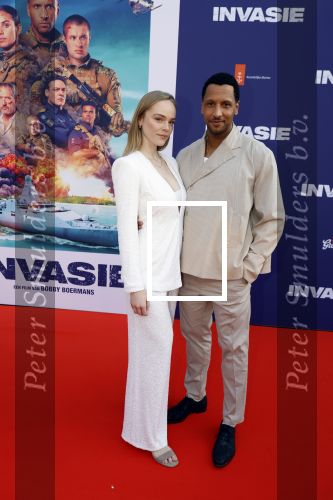 Amsterdam 8 april 2024
Premiere Invasie in Pathe Arena met oa Tarikh Jansen Ortal Vriend Raymond Thiry Gijs Scholten v Aschat Jasha Rudge Gijs Blom Fedja v Huet . Bobby Boermans is de regisseur. Tarikh Janssen zijn vrouw Lonneke Bakker
