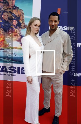 Amsterdam 8 april 2024
Premiere Invasie in Pathe Arena met oa Tarikh Jansen Ortal Vriend Raymond Thiry Gijs Scholten v Aschat Jasha Rudge Gijs Blom Fedja v Huet . Bobby Boermans is de regisseur. Tarikh Janssen zijn vrouw Lonneke Bakker