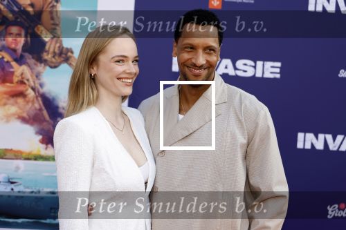 Amsterdam 8 april 2024
Premiere Invasie in Pathe Arena met oa Tarikh Jansen Ortal Vriend Raymond Thiry Gijs Scholten v Aschat Jasha Rudge Gijs Blom Fedja v Huet . Bobby Boermans is de regisseur. Tarikh Janssen zijn vrouw Lonneke Bakker