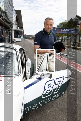 Zolder 15 april 2024
Presentatie nieuwe State of Art 24 uur van Le Mans racing lijn met mederwerking van State of Art Ambassadeur Tom Waes . Tom kwam aanrijden in een old timer porsche 911.
