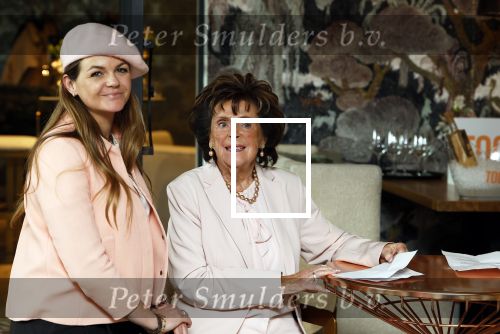 Nuland 4 april 2024
Presentatie nieuwe Rose van Toos v d Valk. Presentatie was in het nieuwe hotel Nuland.