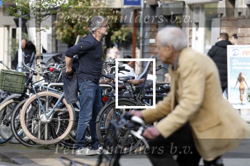 Amsterdam 12 april 2024
Victor Reinier op de fiets in Amsterdam zuid.