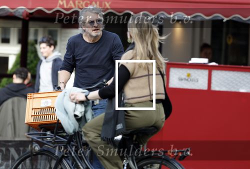 Amsterdam 12 april 2024
Victor Reinier op de fiets in Amsterdam zuid.