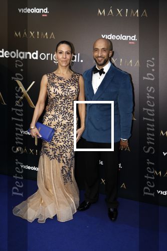 Amsterdam 15 april 2024
Premiere serie Maxima van Videoland in Tuschinski. Aanwezig oa Delfina Chaves en Martijn Lakemeier . Walid Benmbarek met partner