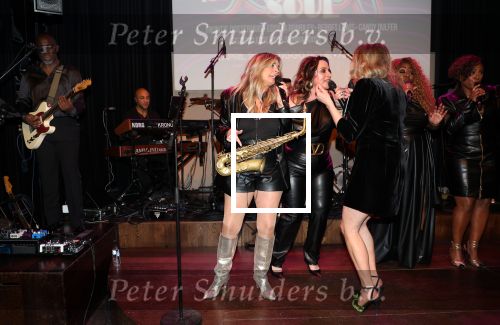 Amsterdam, 2 April 2024
Voorstelling Ladies of Soul
Zangeres Do Zangeres en Candy Dulfer Berget Lewis Edsilia Rombley en Trijntje Oosterhuis