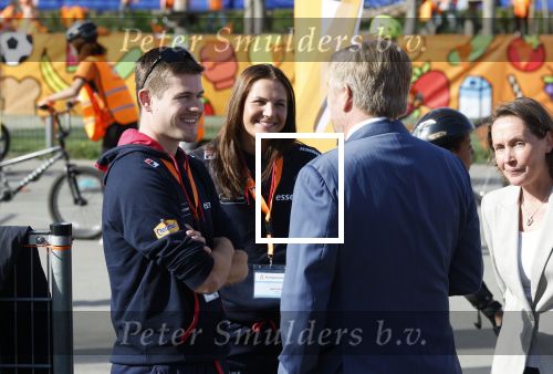Zeewolde 17 april 2026
Koning Willem Alexander bezoekt de koningsspelen in Zeewolde . Britt Dekker presenteert het . Angel Daleman Joep Wennemars en Koning Willem Alexander