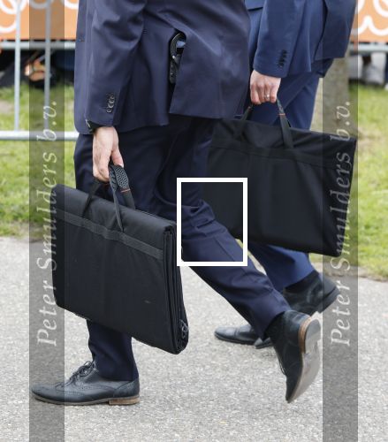 Dokkum 27 april 2026
Koningsdag is dit jaar in Dokkum . Namens de koninklijke familie zijn aanwezig : Koning Willem Alexander Koningin Maxima Prinses Amalia Prinses Alexia Prinses Ariane Prins Constantijn Prinses Laurentien Prins Maurits Prinses Marilene Prins Bernhard Prins Floris Prinses Aimee Prins Pieter Christiaan en Prinses Anita . Beveiliging