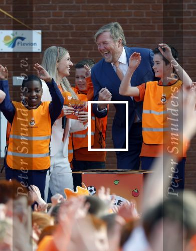 Zeewolde 17 april 2026
Koning Willem Alexander bezoekt de koningsspelen in Zeewolde . Britt Dekker presenteert het .