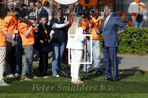 Zeewolde 17 april 2026
Koning Willem Alexander bezoekt de koningsspelen in Zeewolde . Britt Dekker presenteert het .
