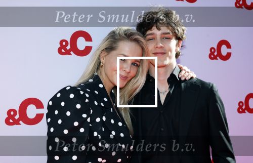 Amsterdam 16 april 2026
Feestje 10 jaar &C van Chantal Janzen . Chantal Janzen met zoon James