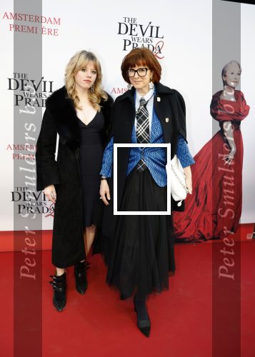 Amsterdam 28 april 2026
Premiere The Devil wears Prada 2 in Tuschinski . Chazia Mourali kwam met haar dochter