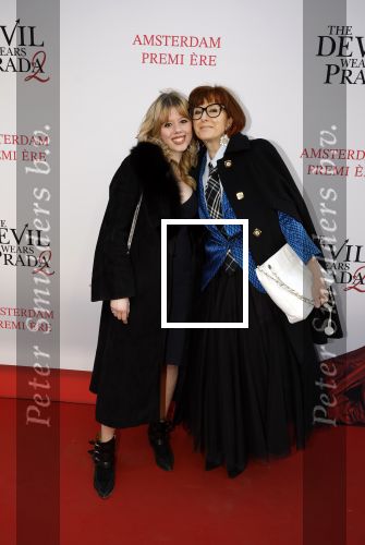 Amsterdam 28 april 2026
Premiere The Devil wears Prada 2 in Tuschinski . Chazia Mourali kwam met haar dochter