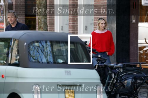 Amsterdam 25 april 2026
Daan Schuurmans en zijn vrouw Bracha v Doesburgh wonen weer in Amstewrdam zuid . Ze vervoeren zich in een fiat stadsauto.