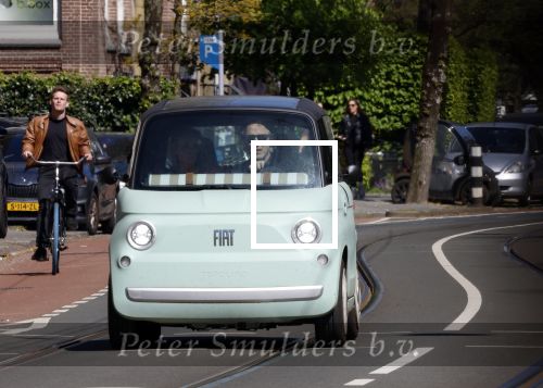 Amsterdam 25 april 2026
Daan Schuurmans en zijn vrouw Bracha v Doesburgh wonen weer in Amstewrdam zuid . Ze vervoeren zich in een fiat stadsauto.