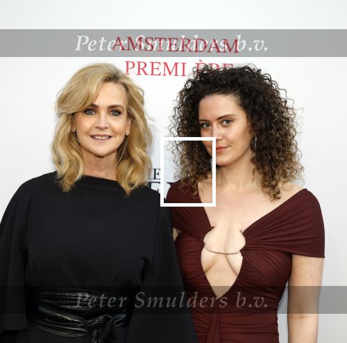 Amsterdam 28 april 2026
Premiere The Devil wears Prada 2 in Tuschinski . Daphne Deckers met dochter Emma Deckers