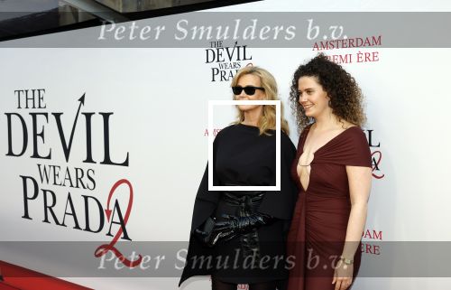 Amsterdam 28 april 2026
Premiere The Devil wears Prada 2 in Tuschinski . Daphne Deckers met dochter Emma Deckers