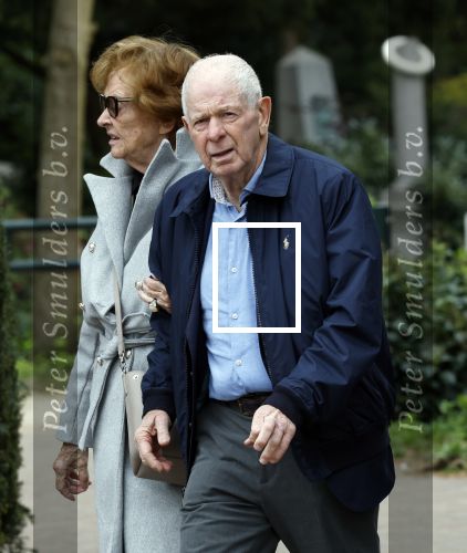 Amsterdam 18 april 2026
Crematie Sonja Barend op begraafplaats Zorgvlied . Frits Barend