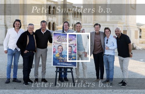 Malta 7 april 2026
John de Bever en Kees de Bever maken bij de Smart City Malta Studios bekend dat ze een speelfilm op gaan nemen . De film gaat heten alles voor de fans . Franz Bergman ( en zonen) Paul Sies Niels Houtepen