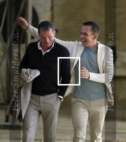 Malta 7 april 2026
John de Bever en Kees de Bever maken bij de Smart City Malta Studios bekend dat ze een speelfilm op gaan nemen . De film gaat heten alles voor de fans .