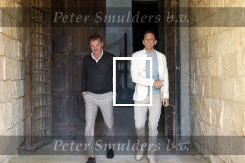 Malta 7 april 2026
John de Bever en Kees de Bever maken bij de Smart City Malta Studios bekend dat ze een speelfilm op gaan nemen . De film gaat heten alles voor de fans .