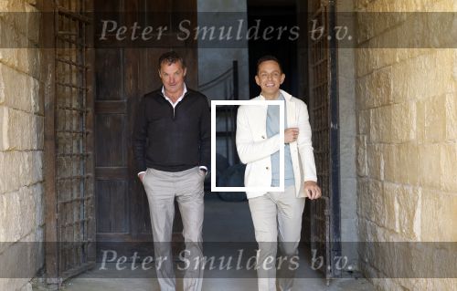 Malta 7 april 2026
John de Bever en Kees de Bever maken bij de Smart City Malta Studios bekend dat ze een speelfilm op gaan nemen . De film gaat heten alles voor de fans .