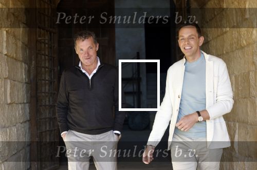 Malta 7 april 2026
John de Bever en Kees de Bever maken bij de Smart City Malta Studios bekend dat ze een speelfilm op gaan nemen . De film gaat heten alles voor de fans .