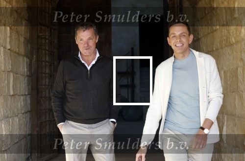 Malta 7 april 2026
John de Bever en Kees de Bever maken bij de Smart City Malta Studios bekend dat ze een speelfilm op gaan nemen . De film gaat heten alles voor de fans .