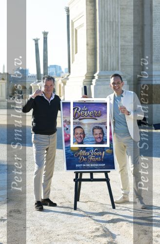 Malta 7 april 2026
John de Bever en Kees de Bever maken bij de Smart City Malta Studios bekend dat ze een speelfilm op gaan nemen . De film gaat heten alles voor de fans .