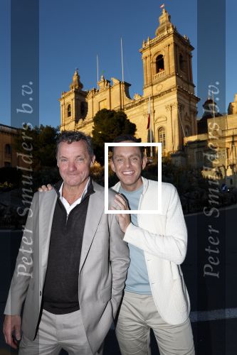 Malta 7 april 2026
John de Bever en Kees de Bever maken bij de Smart City Malta Studios bekend dat ze een speelfilm op gaan nemen . De film gaat heten alles voor de fans .