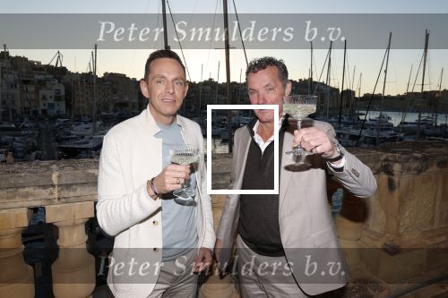 Malta 7 april 2026
John de Bever en Kees de Bever maken bij de Smart City Malta Studios bekend dat ze een speelfilm op gaan nemen . De film gaat heten alles voor de fans .